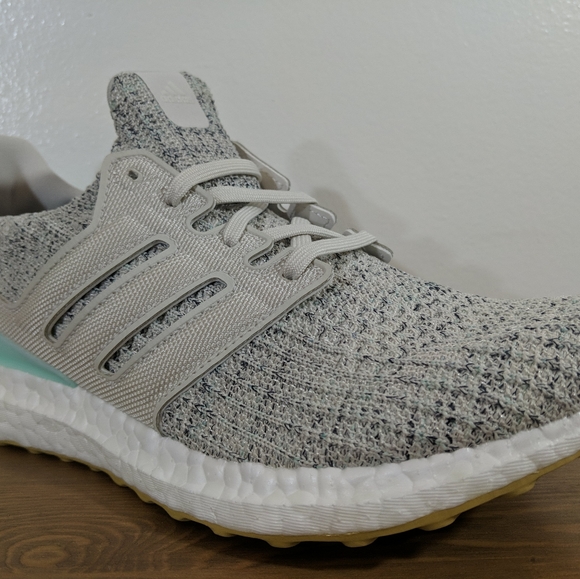 Adidas Women's ultra boost 4.0 - Picture 2 of 5